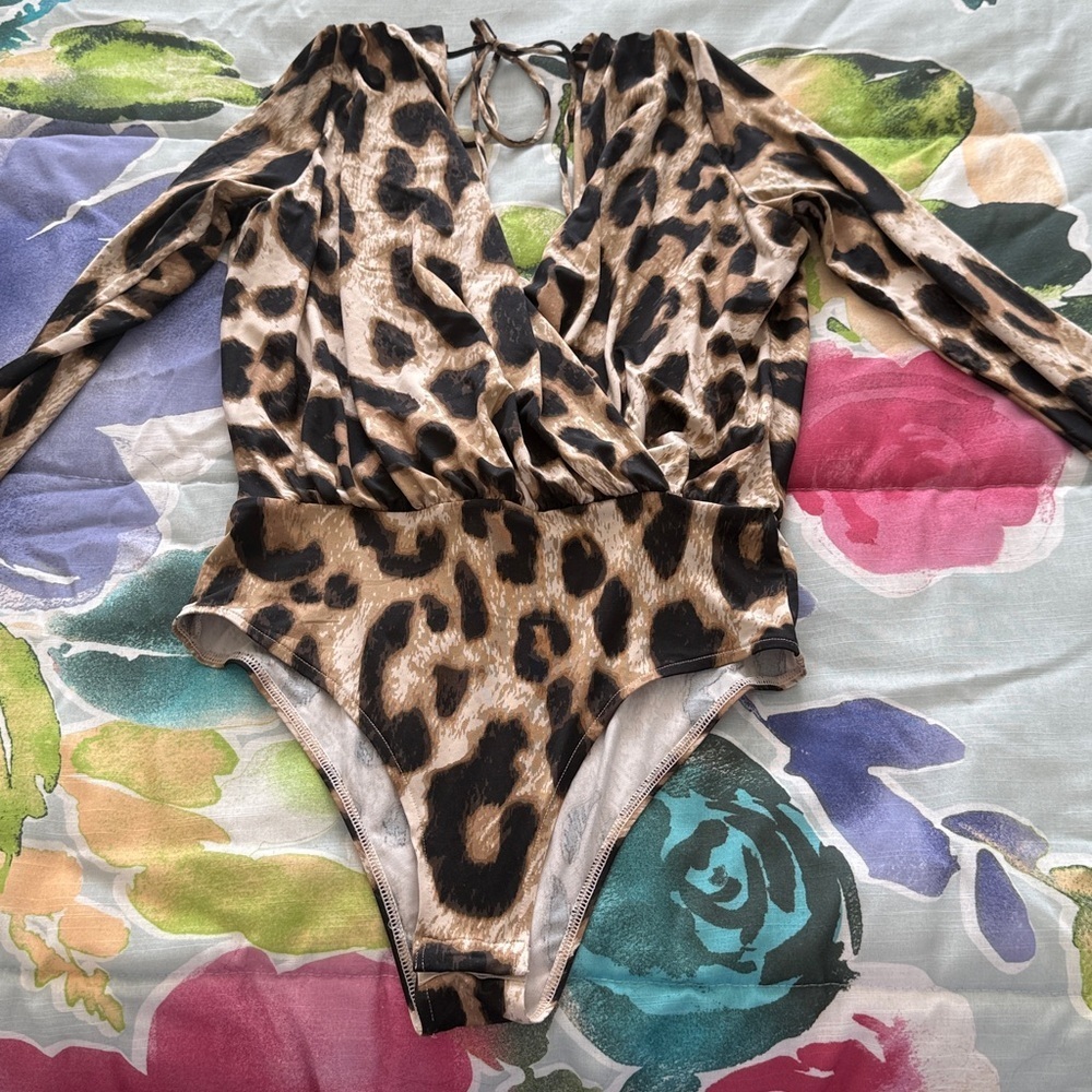 Leopard Print Long Sleeve Bodysuit